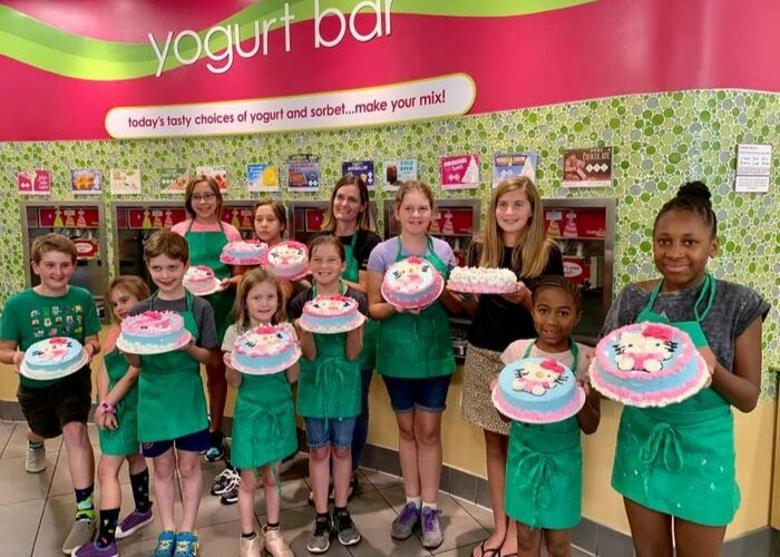 Kids Cake Decorating Class At Menchie S KZOOKIDS