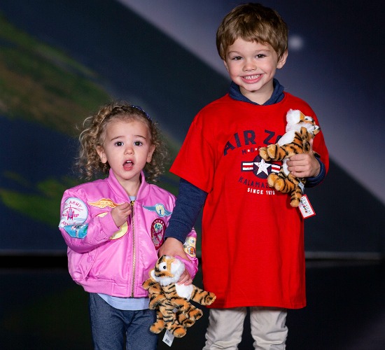 Air Zoo Giveaway - Gift Shop - kids with t-shirts