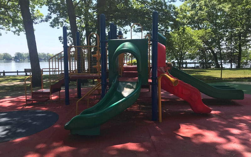 Portage Park, Playground