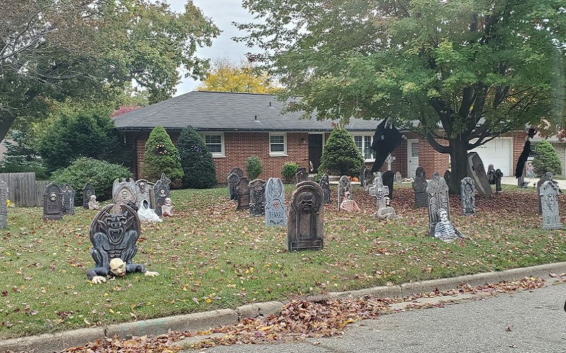 Portage Halloween House