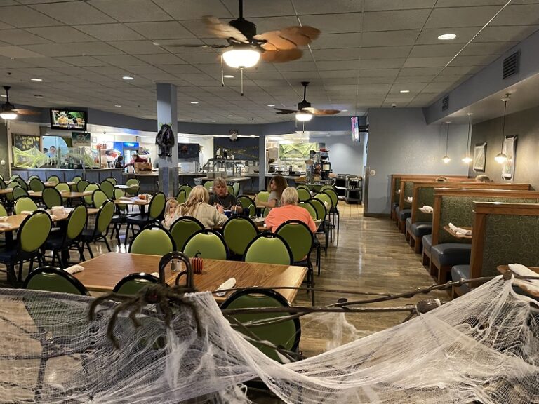 Ultimate Zehnder's Splash Village Frankenmuth Waterpark Trip Planner