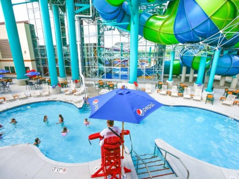 Ultimate Zehnder's Splash Village Frankenmuth Waterpark Trip Planner KZOOKIDS