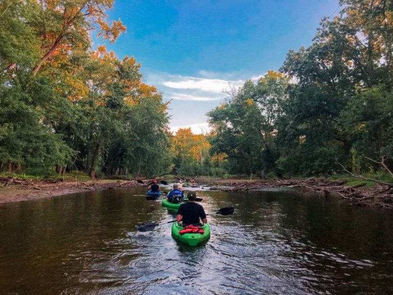 20+ Awesome Spots for Kayaking in Kalamazoo + Tubing in Michigan KZOOKIDS