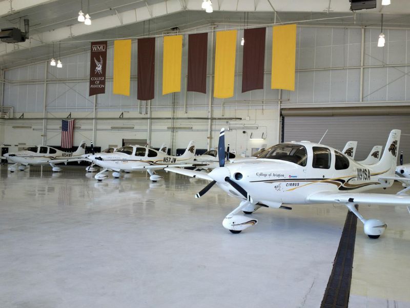 Hangar WMU Fly-In