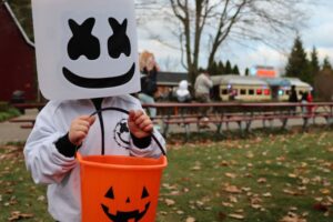 trunk or treat Kalamazoo, Gilmore Car Museum Trunk or Treat