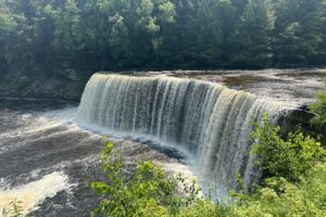 Upper Tahquamenon Falls