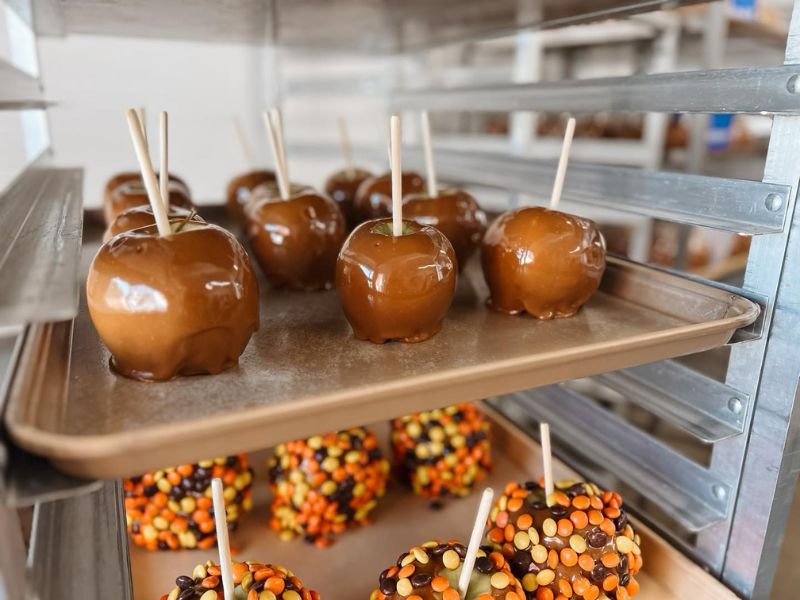 Gull Meadow Farms carmel apples, facebook