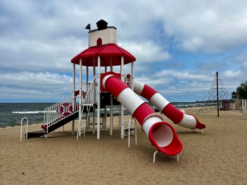 Lion's Park Beach, Weyenberg
